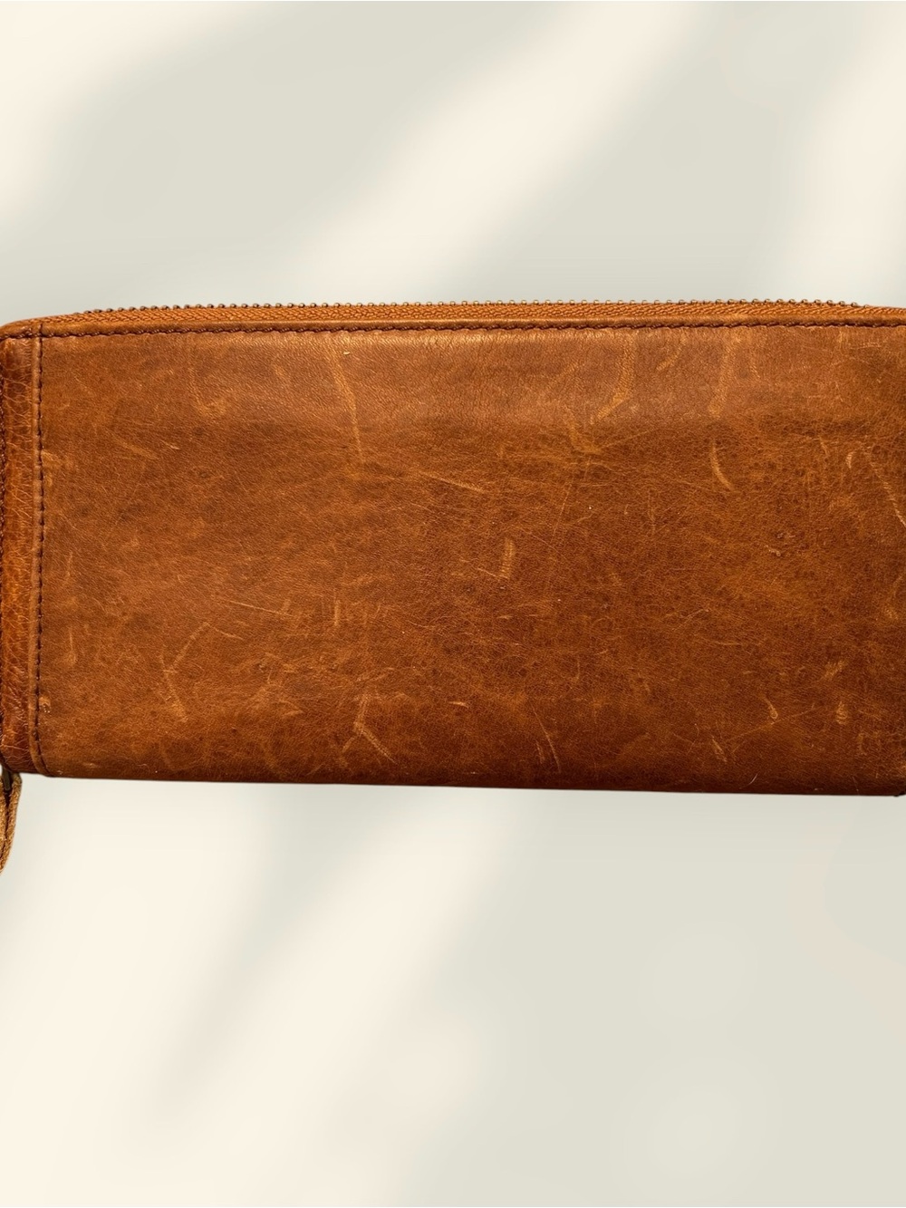 Landleder (Germany) Distressed Brown Leather Zip-Around Wallet